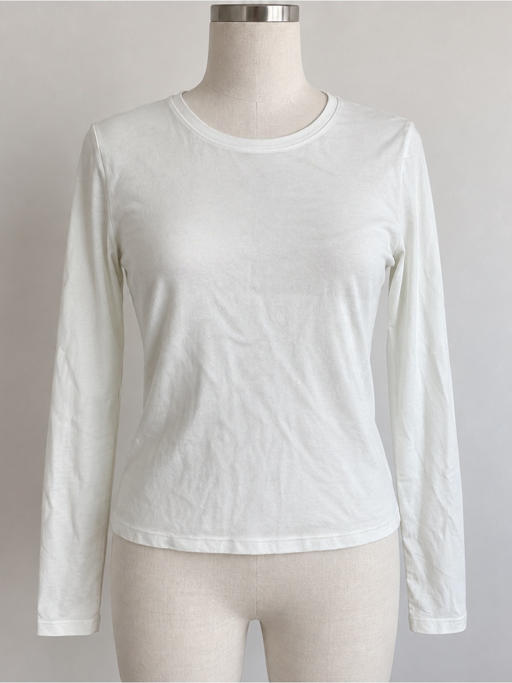 Babaton Aritzia Women’s Long Sleeve Crew Neck Top White Ivory Size M Basic Tee